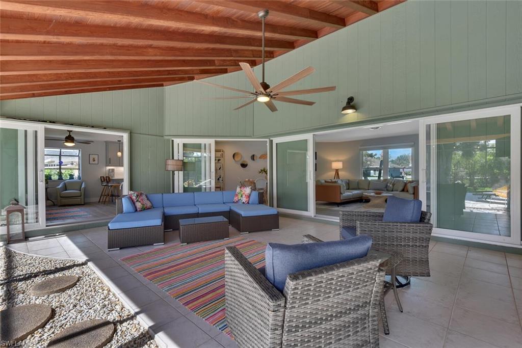2328 Clipper WAY