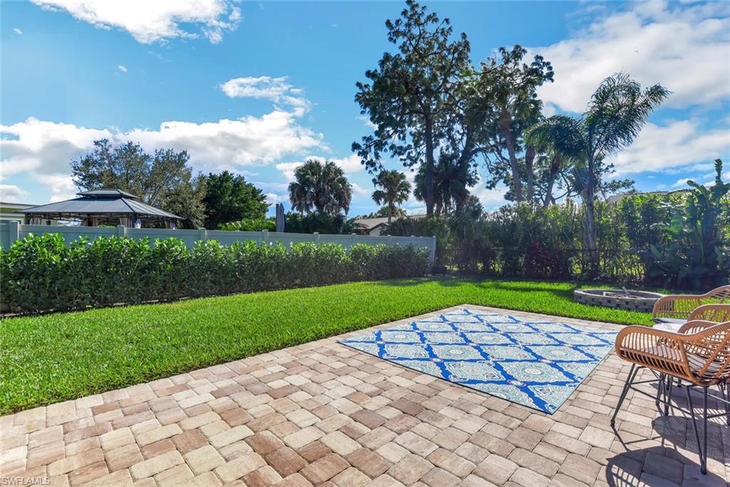 2328 Clipper WAY photo 10