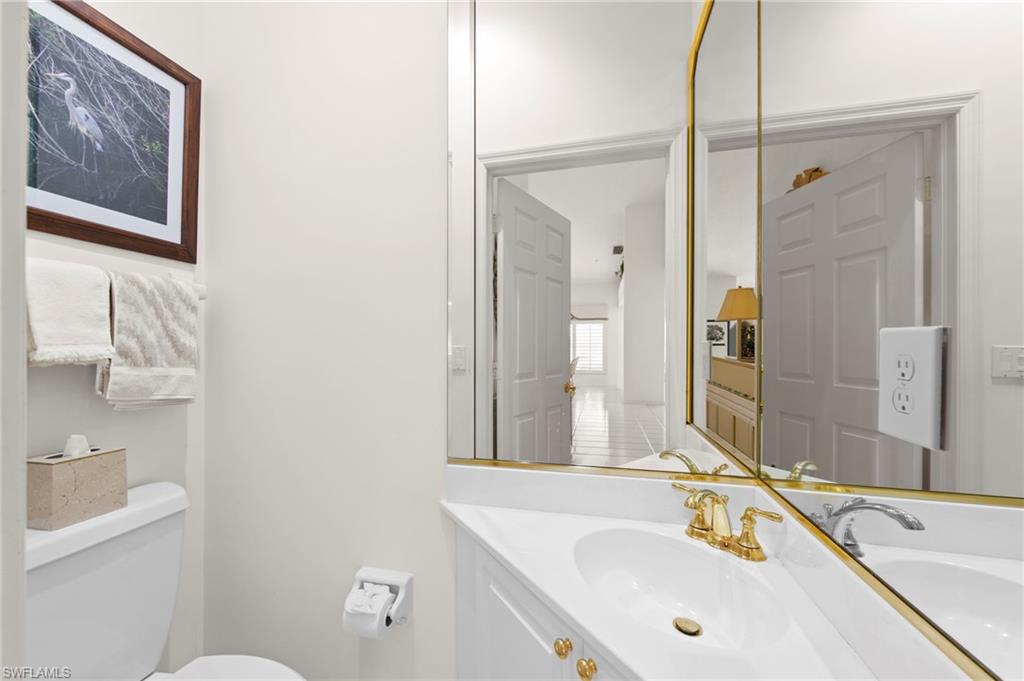 26290 Devonshire CT 201 photo 6