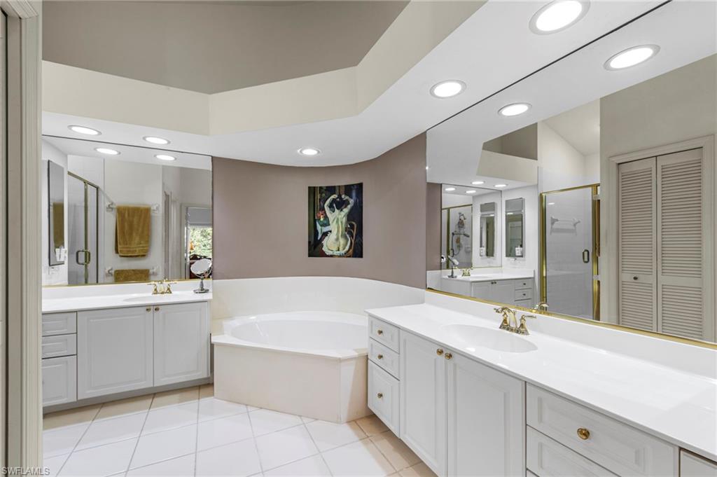 26290 Devonshire CT 201 photo 12