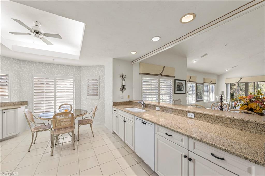 26290 Devonshire CT 201 photo 8