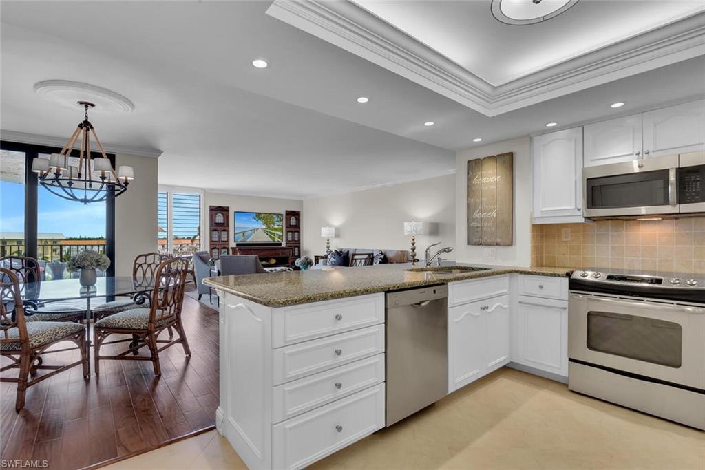 3115 Gulf Shore BLVD N 412S photo 9