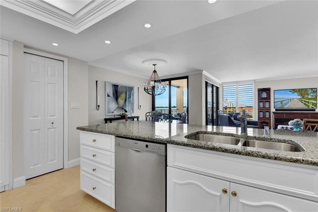 3115 Gulf Shore BLVD N 412S photo 10