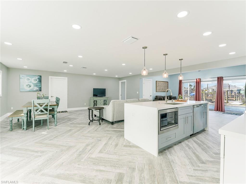 Large great room with pool views