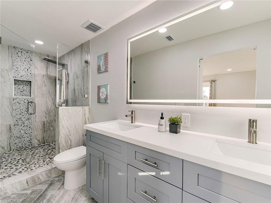 Primary Suite, double sinks