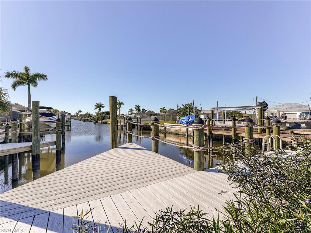 Beautiful new dock recently built