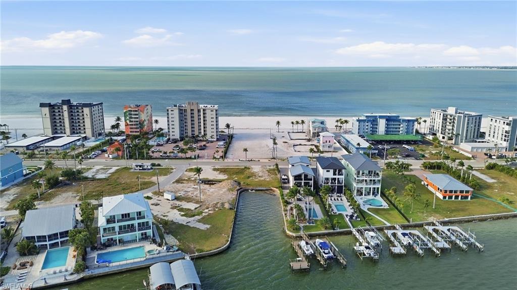 475 Estero BLVD