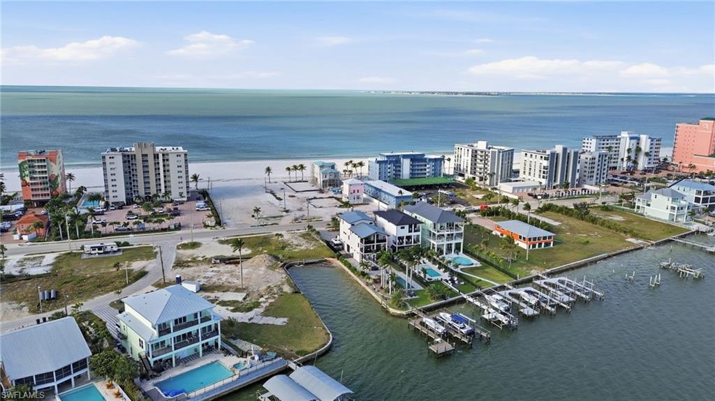 475 Estero BLVD
