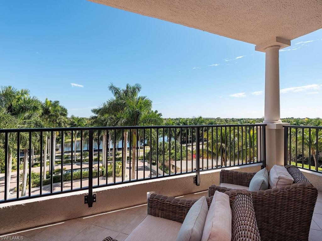 East Open Balcony