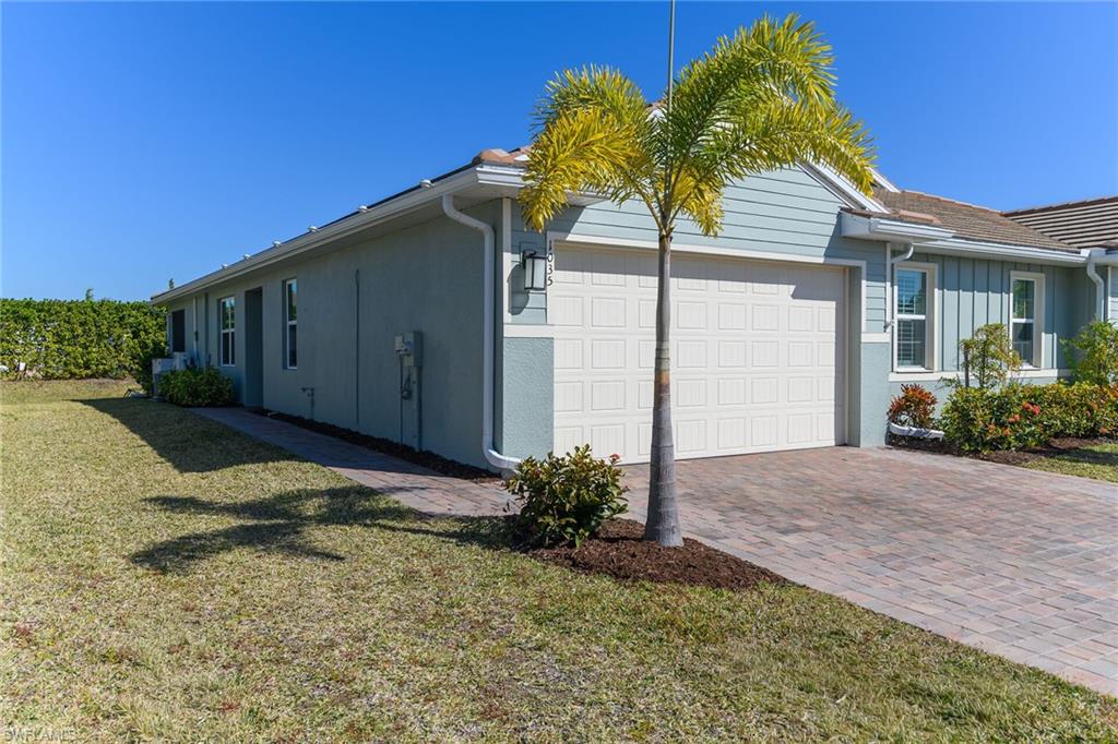 1035 Enbrook LOOP