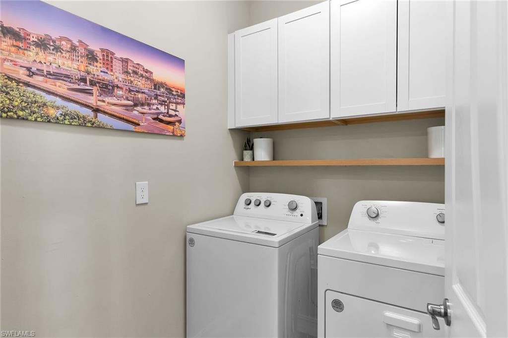 1035 Enbrook LOOP photo 17
