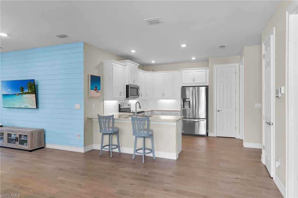 1035 Enbrook LOOP photo 7