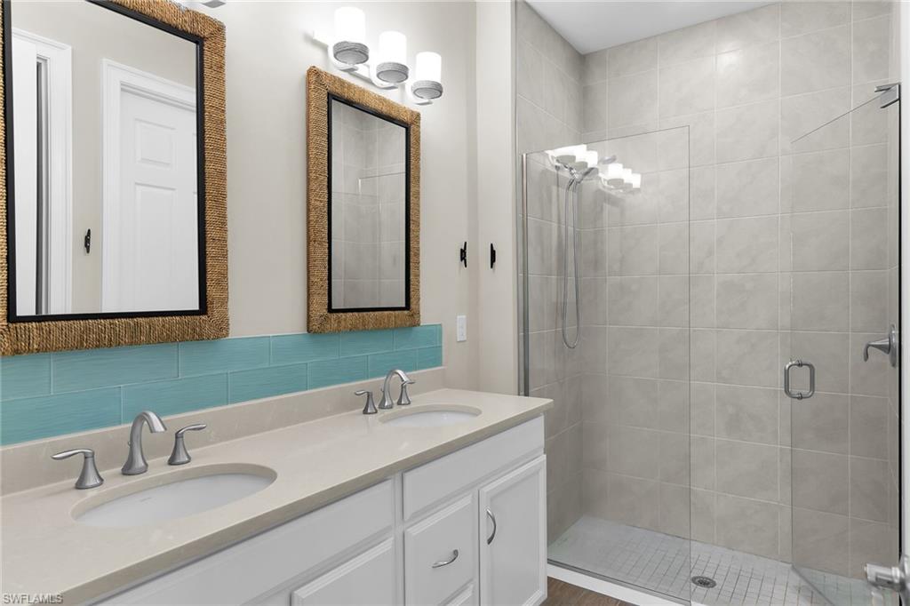 1035 Enbrook LOOP photo 15