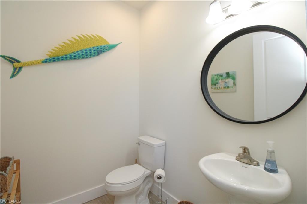 4879 Esplanade ST photo 24