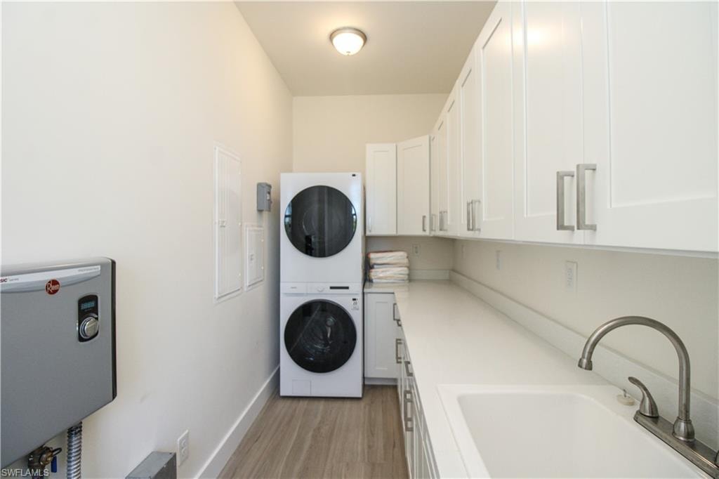 4879 Esplanade ST photo 40