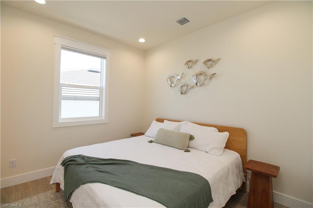 4879 Esplanade ST photo 25