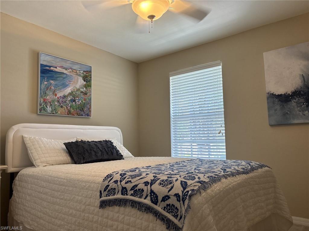 Bedroom with ceiling fan