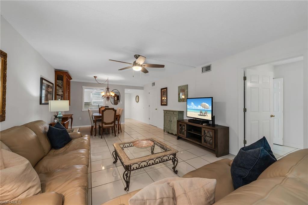 200 Valley Stream DR 3B photo 6