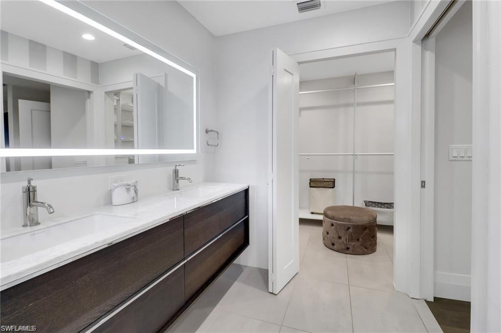 27052 Kindlewood LN photo 16