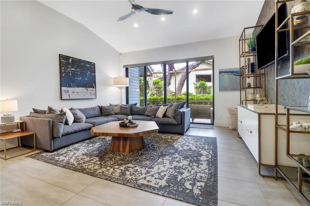 27052 Kindlewood LN photo 9