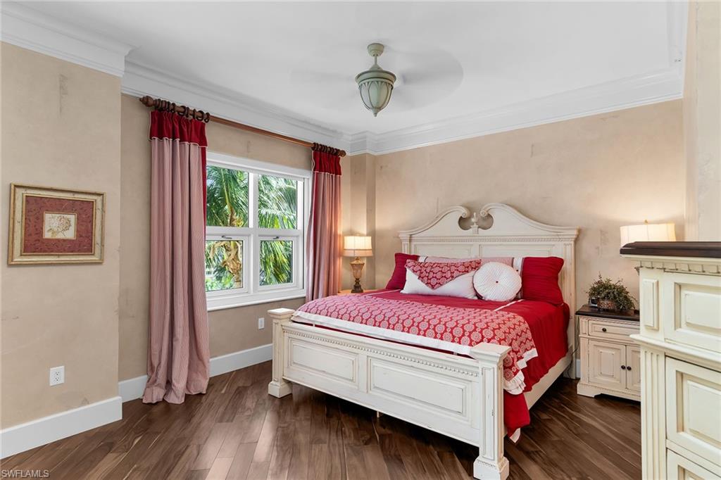 940 Cape Marco DR 602 photo 34