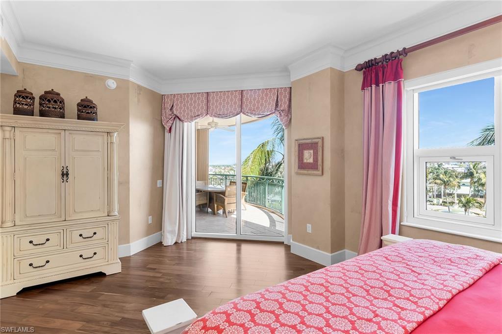 940 Cape Marco DR 602 photo 35