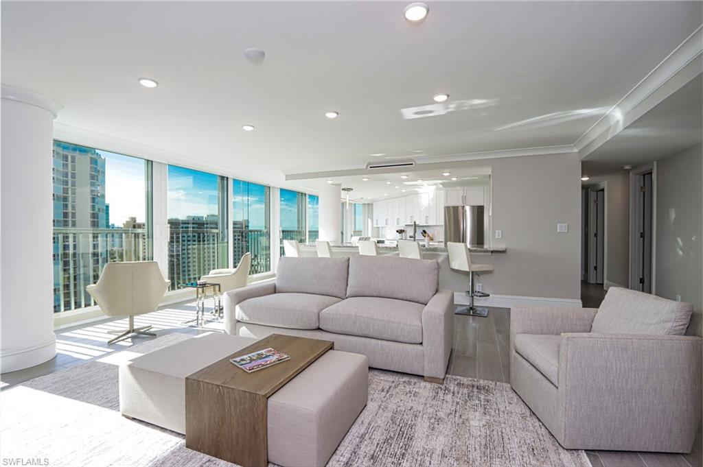 4041 Gulf Shore BLVD N 1204