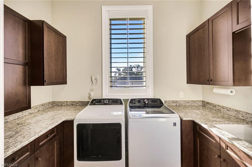 4806 Regal DR photo 32