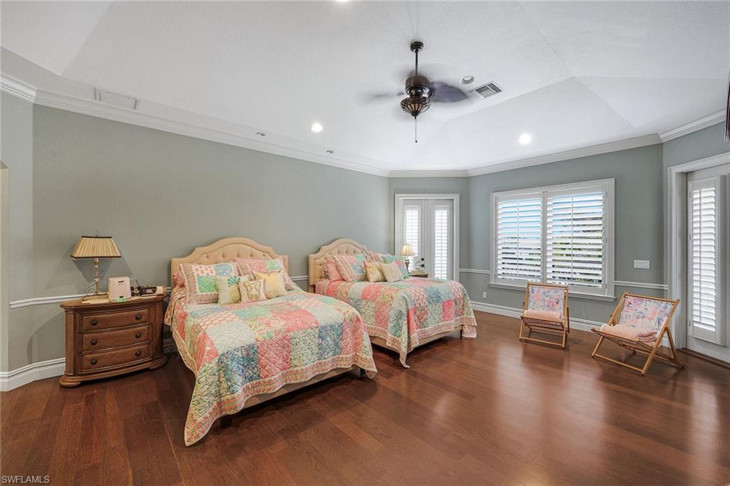 4806 Regal DR photo 19