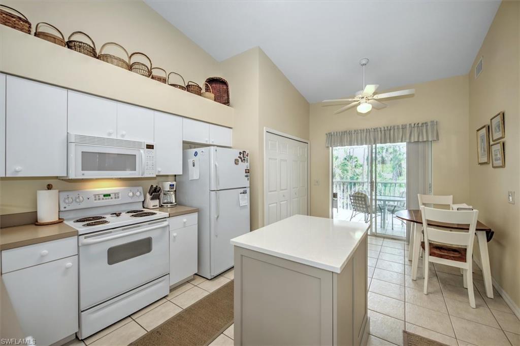 25741 Lake Amelia WAY 202 photo 10