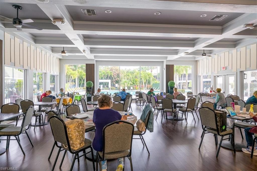 Clubhouse Community Room for Crafts, Events & More
