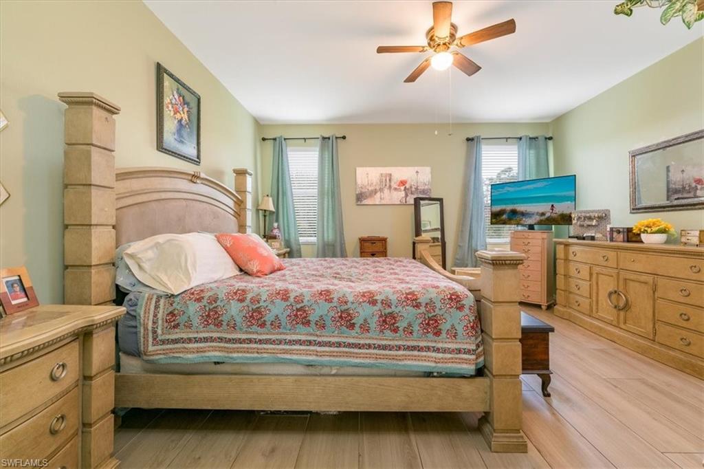 Master-Suite with Walk-in Closet