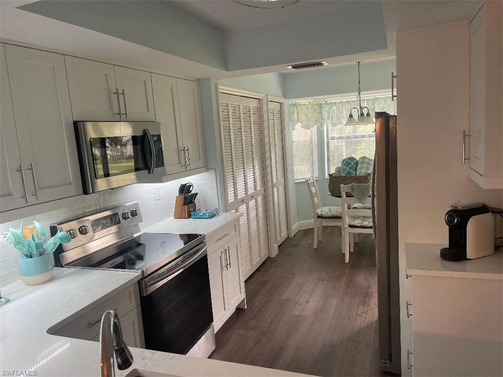 Kitchen Area also has sliders leading to the lanai