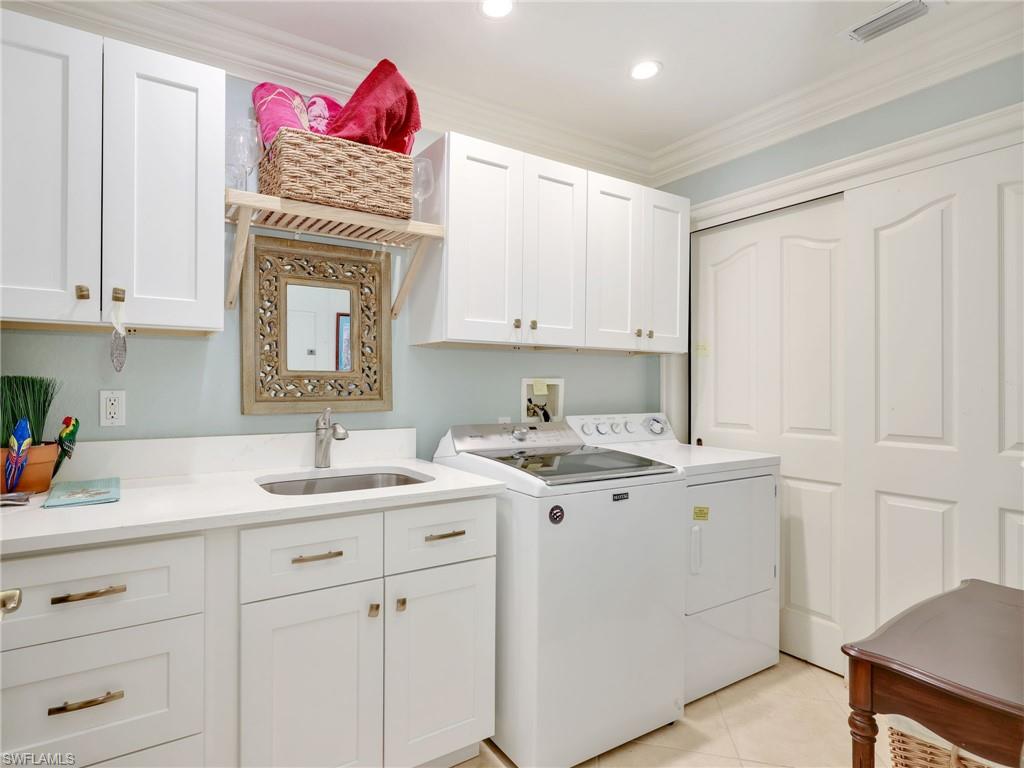 8138 SARATOGA DR 2201 photo 33