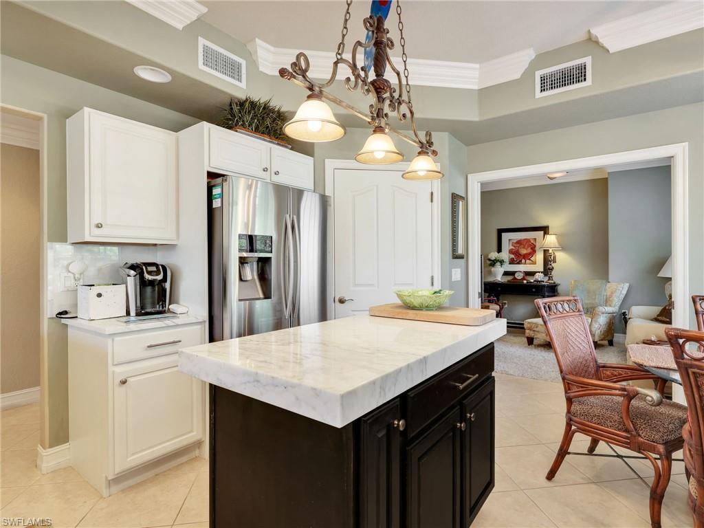 8138 SARATOGA DR 2201 photo 19