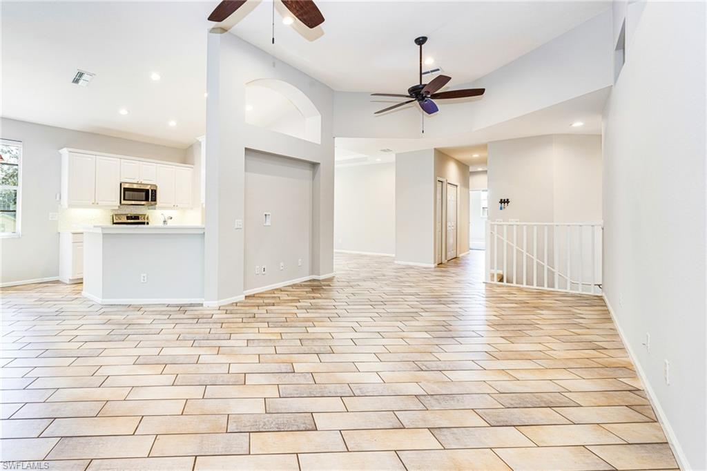 19091 Ridgepoint DR 202 photo 10