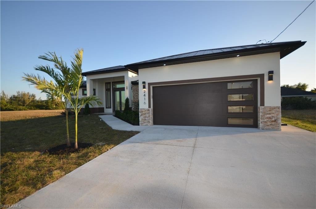 2416 Diplomat PKWY W