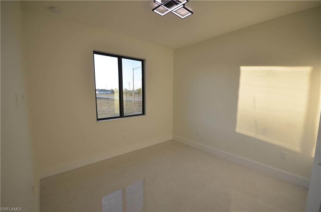 2416 Diplomat PKWY W photo 25