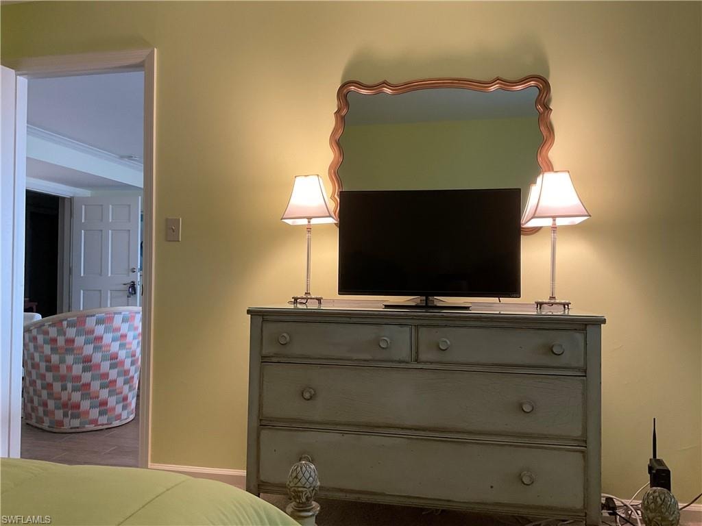 Guest bedroom