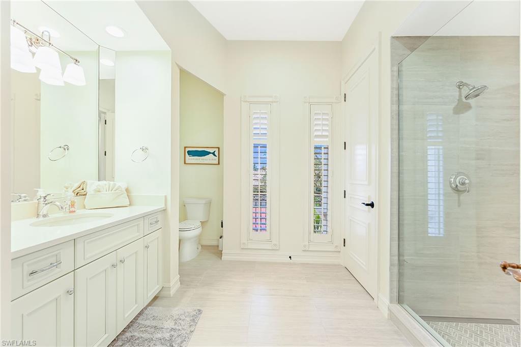2nd Floor Guest Bathroom