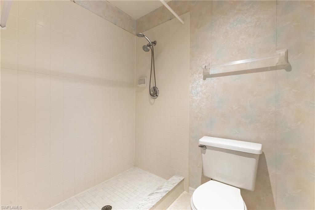 1427 SW 47th TER 202 photo 26