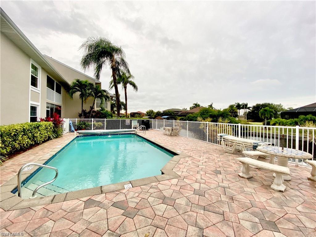 1427 SW 47th TER 202 photo 22