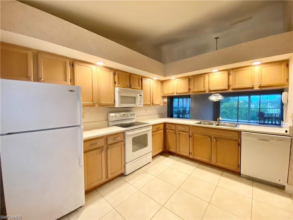 1427 SW 47th TER 202