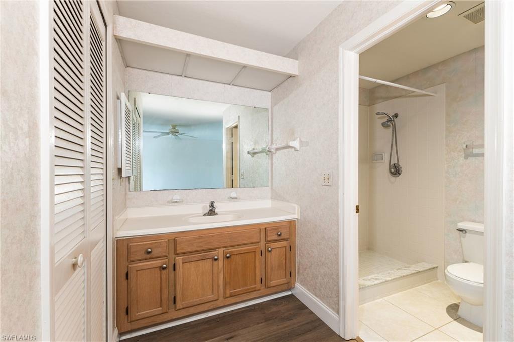 1427 SW 47th TER 202 photo 25