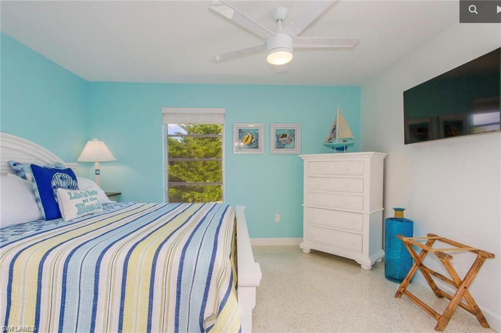 1438 Windsor CT photo 9