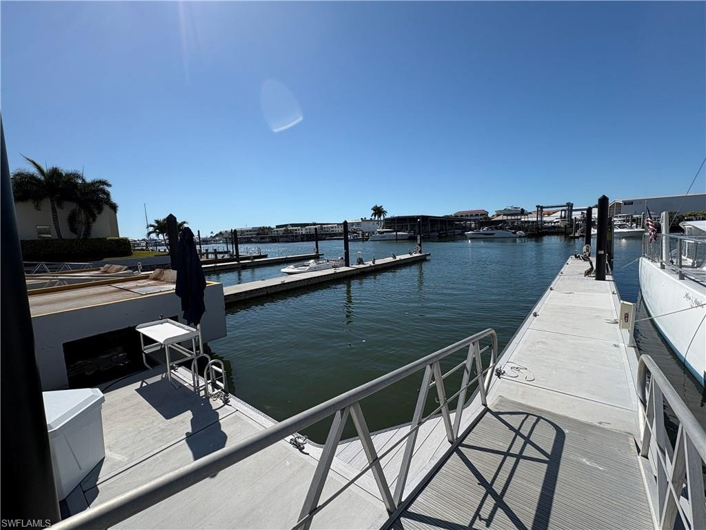750 River Point DR photo 13