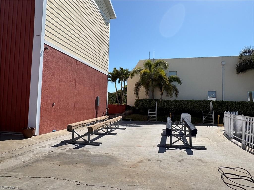 750 River Point DR photo 12