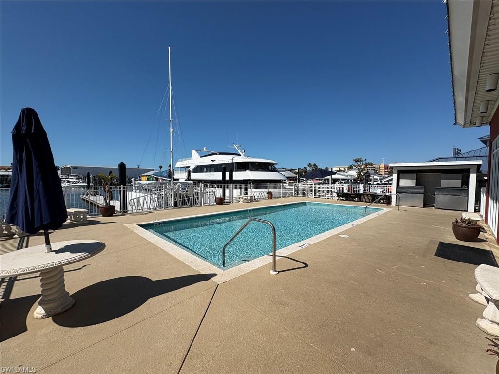 750 River Point DR photo 14