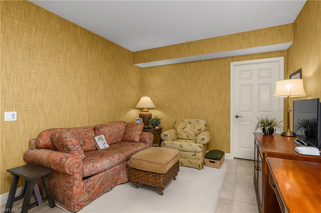 Cozy den/tv room