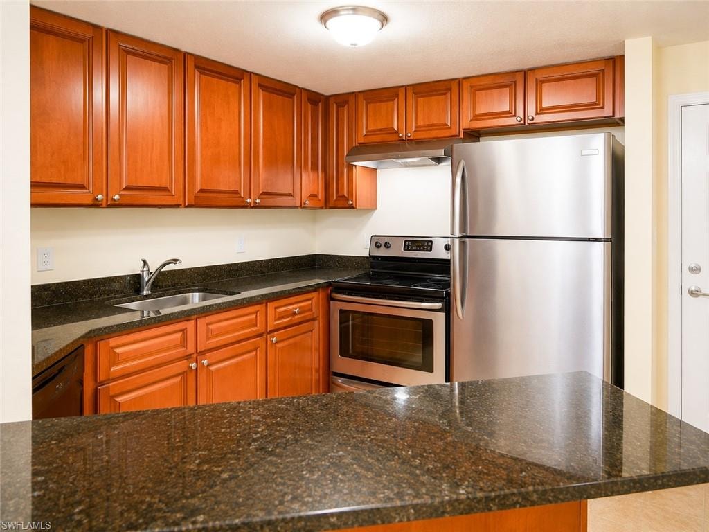 3175 Royalston AVE 105 photo 7